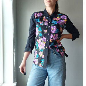 Vintage 80s 90s Floral Button-Down with Fabric Buttons